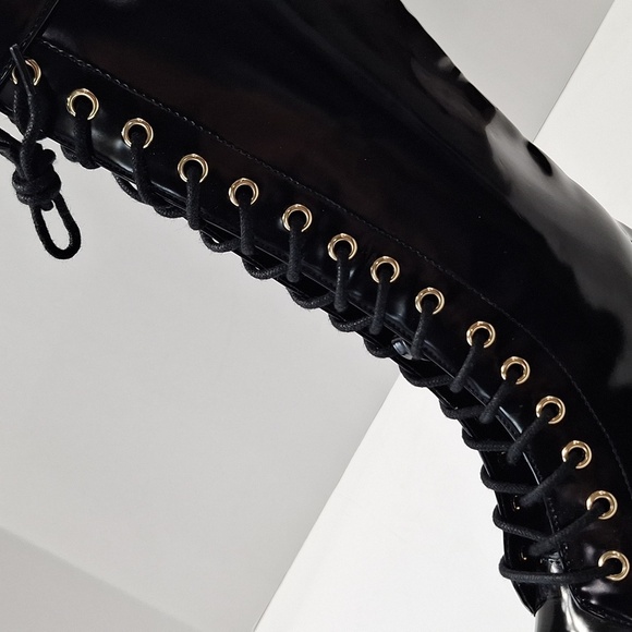 Gianni Bini Black Sky Scraper Whimsigoth Lug Sole Punk Platform Boots Size 7.5 - Picture 13 of 13